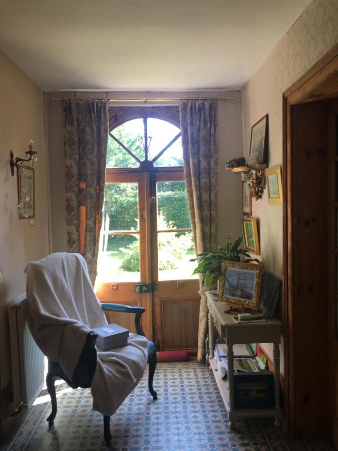 Au Charme Des Pommiers Bed & Breakfast Thiberville Екстериор снимка